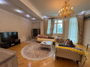 Satılır 4 otaqlı 210 m2 yeni tikili Nizami m.