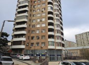 Satılır 4 otaqlı 190 m2 yeni tikili Elmlər Akademiyası m.