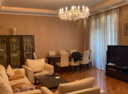 Satılır 4 otaqlı 170 m2 yeni tikili Gənclik m.