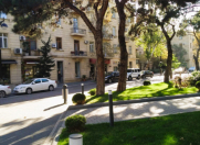 Satılır 3 otaqlı 60 m2 köhnə tikili İçəri Şəhər m.