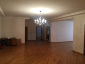 İcarəyə verilir 3 otaqlı 167 m2 yeni tikili 28 May m.