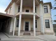 Satılır 6 otaqlı 272 m2 bağ evi Buzovna