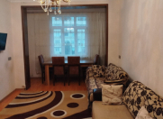 İcarəyə verilir 2 otaqlı 65 m2 köhnə tikili Yeni Yasamal