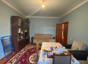 Satılır 4 otaqlı 120 m2 köhnə tikili Elmlər Akademiyası m.