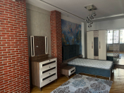 İcarəyə verilir 3 otaqlı 82 m2 yeni tikili Gənclik m.