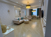 Satılır 3 otaqlı 132 m2 yeni tikili 8 km