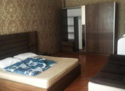 İcarəyə verilir 2 otaqlı 85 m2 yeni tikili 8 Noyabr m.