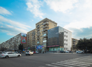 Satılır 4 otaqlı 110 m2 köhnə tikili İnşaatçılar m.