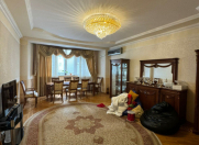 Satılır 4 otaqlı 165 m2 yeni tikili Heydər Əliyev Mərkəzi