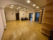 Satılır 3 otaqlı 161 m2 yeni tikili 28 May m.