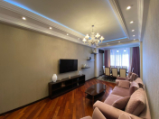 Satılır 3 otaqlı 139 m2 yeni tikili Azərbaycan Тurizm İnstitutu