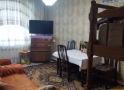 Satılır 3 otaqlı 90 m2 köhnə tikili Həzi Aslanov m.