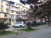 Satılır 1 otaqlı 33 m2 köhnə tikili İnşaatçılar m.