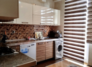 İcarəyə verilir 3 otaqlı 135 m2 yeni tikili Nizami m.