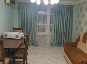 Satılır 3 otaqlı 75 m2 köhnə tikili İnşaatçılar m.