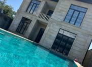 İcarəyə verilir 6 otaqlı 200 m2 həyət evi Şəki
