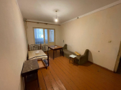 Satılır 1 otaqlı 45 m2 köhnə tikili Bakıxanov
