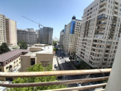 Satılır 3 otaqlı 128 m2 yeni tikili 28 May m.