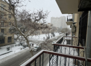 İcarəyə verilir 3 otaqlı 70 m2 köhnə tikili 28 May m.