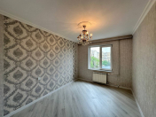 Satılır 3 otaqlı 80 m2 köhnə tikili Xalqlar Dostluğu m.