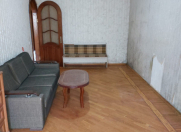 Satılır 3 otaqlı 80 m2 köhnə tikili Nizami m.