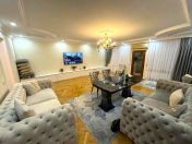 Satılır 3 otaqlı 120 m2 köhnə tikili Memar Əcəmi m.