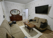Satılır 2 otaqlı 40 m2 köhnə tikili İnşaatçılar m.