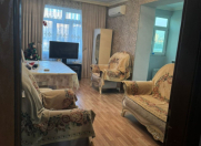 Satılır 2 otaqlı 60 m2 köhnə tikili Xalqlar Dostluğu m.