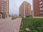 İcarəyə verilir 6 otaqlı 360 m2 yeni tikili 28 May m.