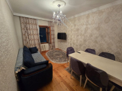 İcarəyə verilir 3 otaqlı 88 m2 köhnə tikili Xalqlar Dostluğu m.