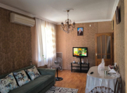 Satılır 3 otaqlı 60 m2 köhnə tikili Bakıxanov