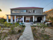 Satılır 5 otaqlı 230 m2 bağ evi Pirşağı