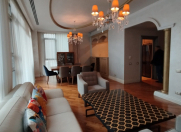 İcarəyə verilir 4 otaqlı 170 m2 yeni tikili İçəri Şəhər m.