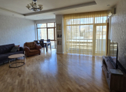 Satılır 3 otaqlı 140 m2 yeni tikili ABŞ səfirliyi