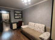 İcarəyə verilir 3 otaqlı 55 m2 köhnə tikili Nizami m.