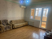 Satılır 2 otaqlı 68 m2 köhnə tikili Yasamal parkı