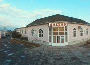 Satılır 10 otaqlı 20000 m2 obyekt Salyan