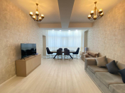 İcarəyə verilir 3 otaqlı 130 m2 yeni tikili Elmlər Akademiyası m.