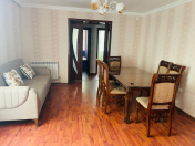 İcarəyə verilir 3 otaqlı 80 m2 köhnə tikili Elmlər Akademiyası m.