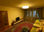 İcarəyə verilir 2 otaqlı 75 m2 köhnə tikili Nizami m.