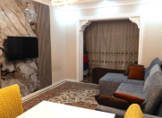 Satılır 2 otaqlı 70 m2 köhnə tikili Əhmədli m.