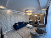 Satılır 4 otaqlı 320 m2 yeni tikili Gənclik m.