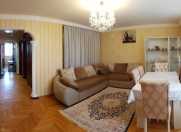 Satılır 4 otaqlı 112 m2 köhnə tikili Neftçilər m.