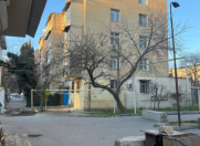 Satılır 2 otaqlı 60 m2 köhnə tikili Neftçilər m.