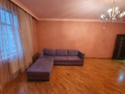 İcarəyə verilir 2 otaqlı 120 m2 yeni tikili Nizami m.