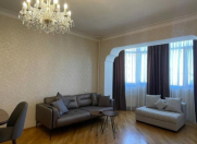 Satılır 3 otaqlı 130 m2 yeni tikili Nizami m.