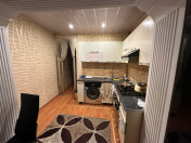 Satılır 3 otaqlı 85 m2 köhnə tikili 8 mkr