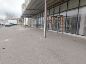 İcarəyə verilir 1 otaqlı 550 m2 obyekt Neftçilər m.