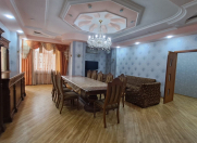 Satılır 4 otaqlı 195 m2 yeni tikili 28 May m.