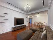 İcarəyə verilir 4 otaqlı 200 m2 yeni tikili Ağ şəhər